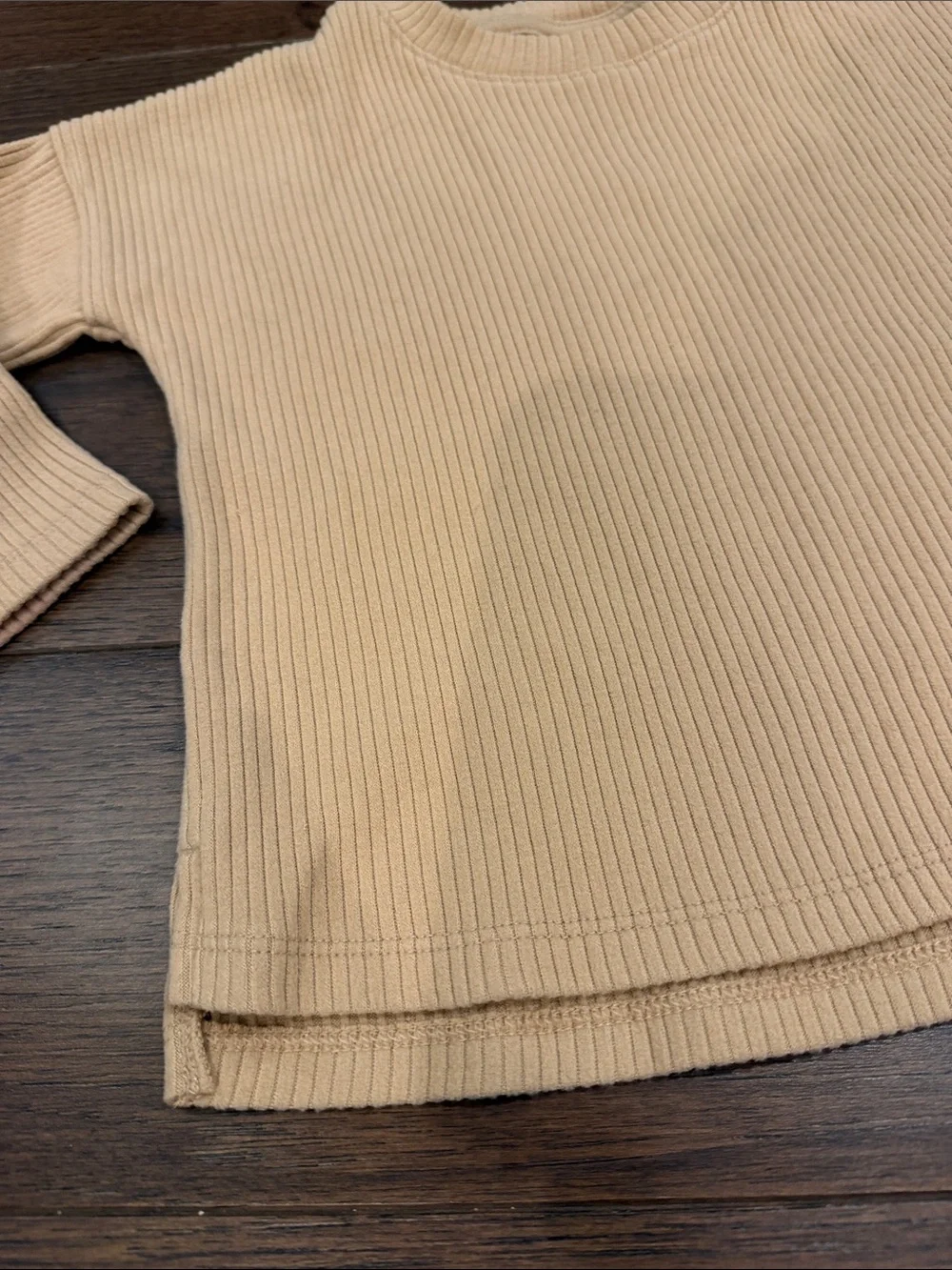 Cat & Jack Ribbed Knit Set in Tan/Brown Size 2T  - C39-158